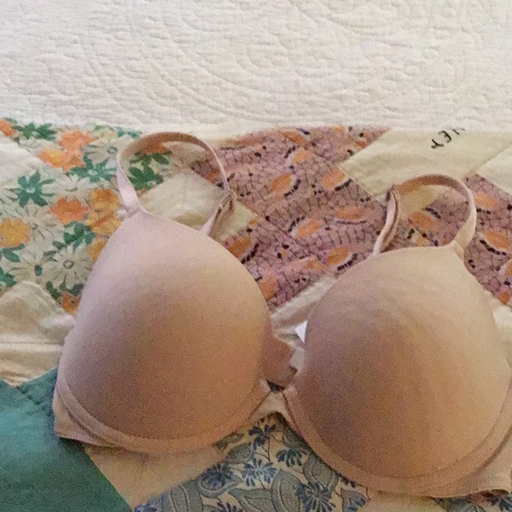🔵 Victoria Secret Bra